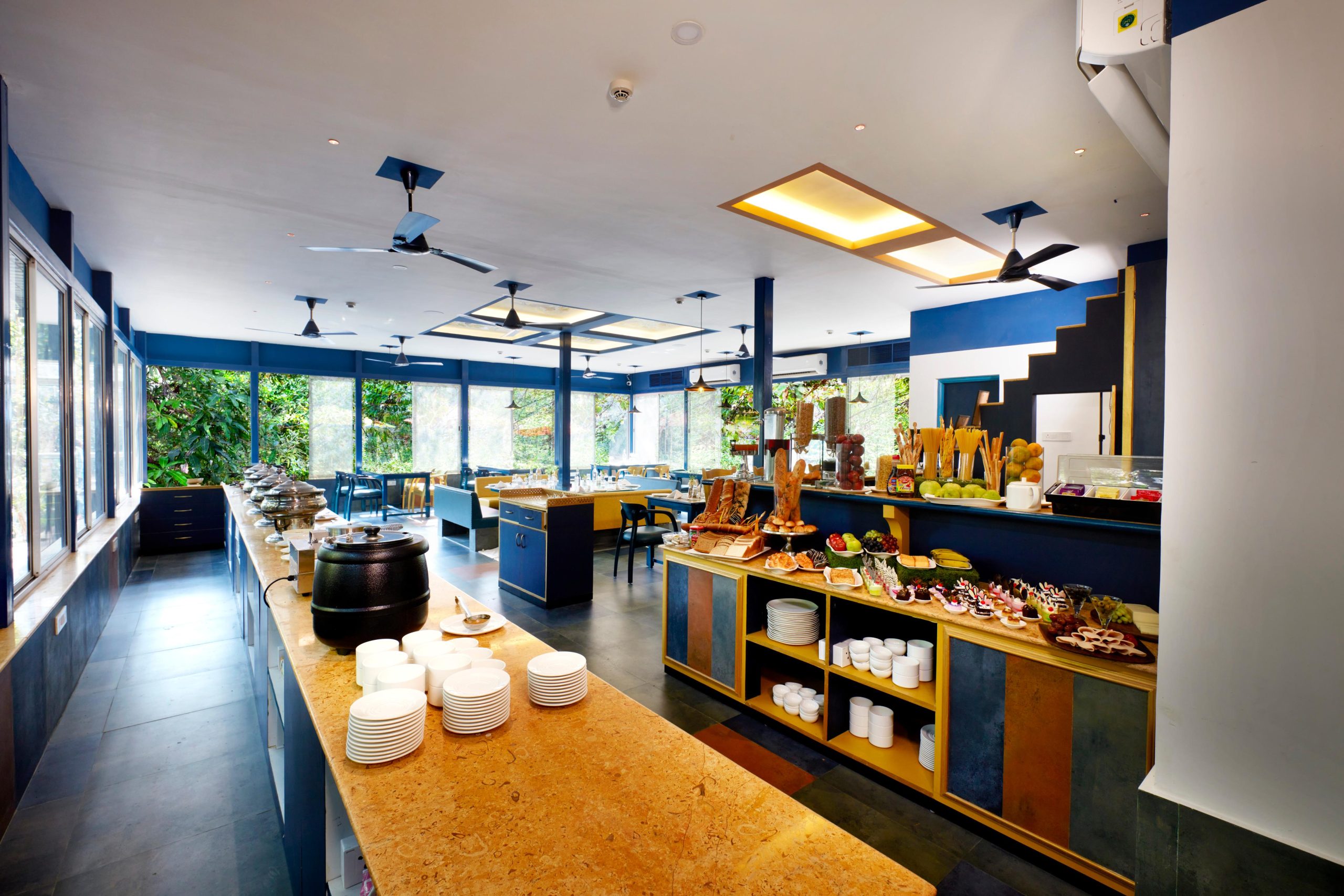 Flora - Breakfast Setup